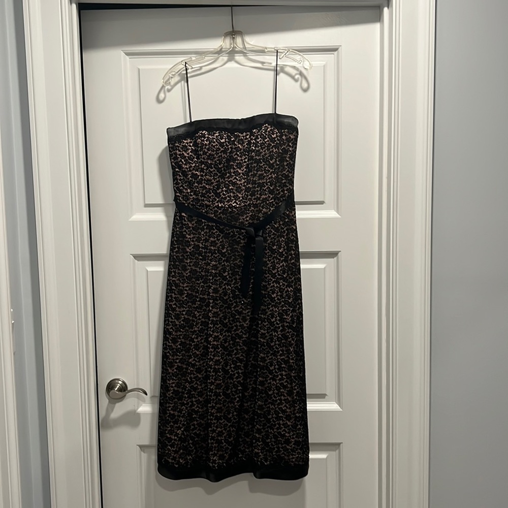 Strapless. Worn once and beautiful